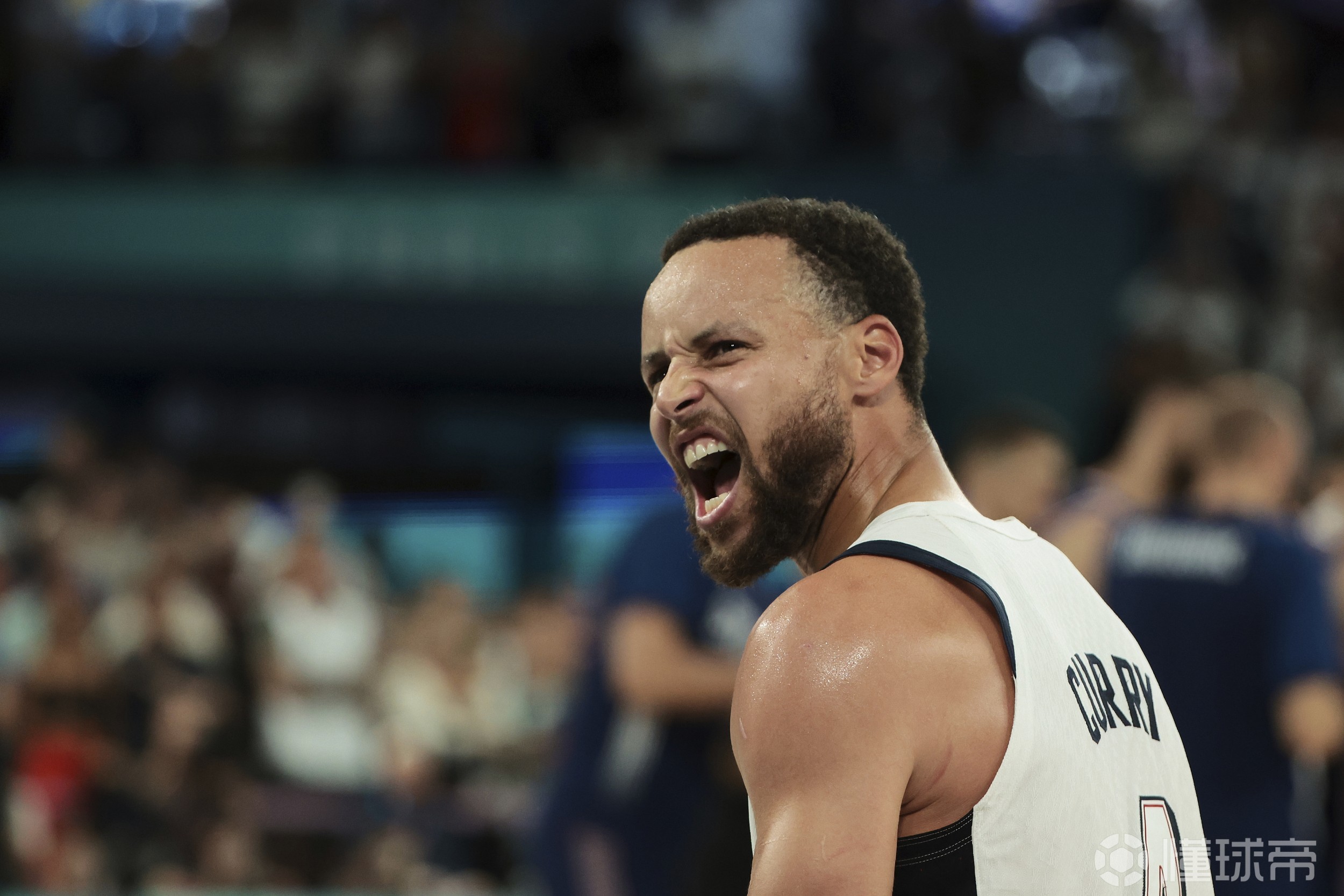 爱游戏-库里连续七场比赛得分超过锐不可当，瑞士队不断突破！再创辉煌时刻的简单介绍