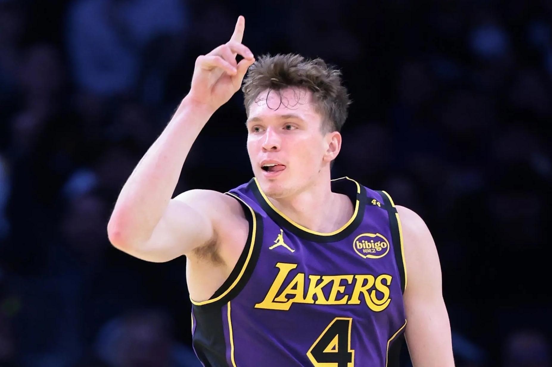 爱游戏体育-包含风云突变！洛杉矶湖人国际比赛日完成体检；英超版图或变；信心回归；控场能力受关注的词条