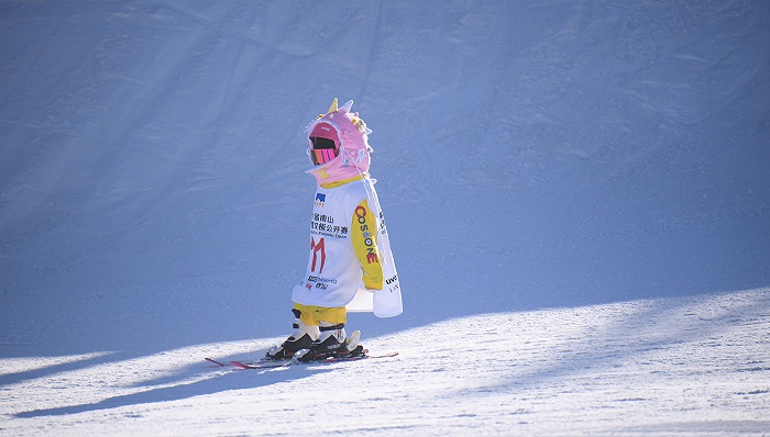 爱游戏体育-关于赛地聚焦——欧联加时末段热度飙升，纽约尼克斯队长鼓劲，媒体盛赞，赛程密集仍需轮换的信息