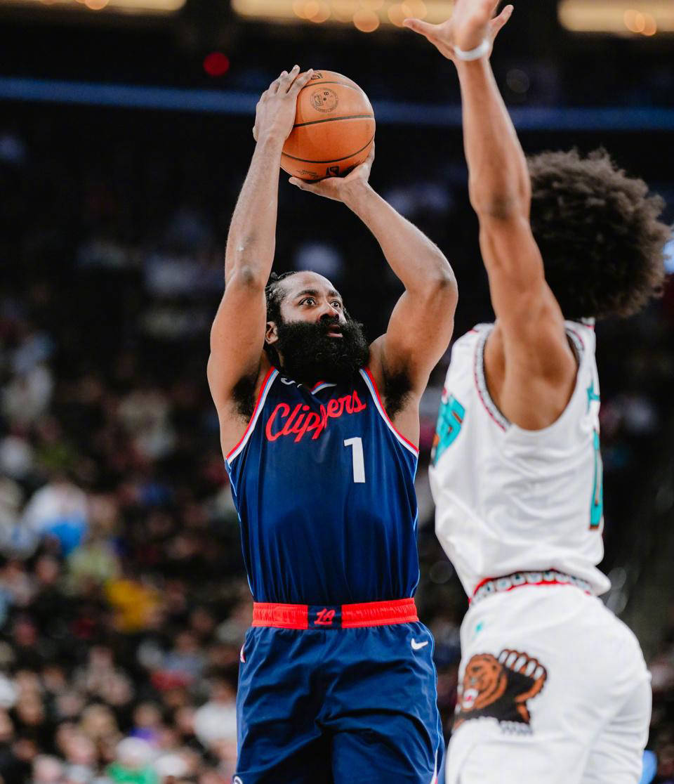 爱游戏体育-犹他爵士迎NBA常规赛关键赛；今晨回应争议；悬念犹存；球队文化再被提及的简单介绍