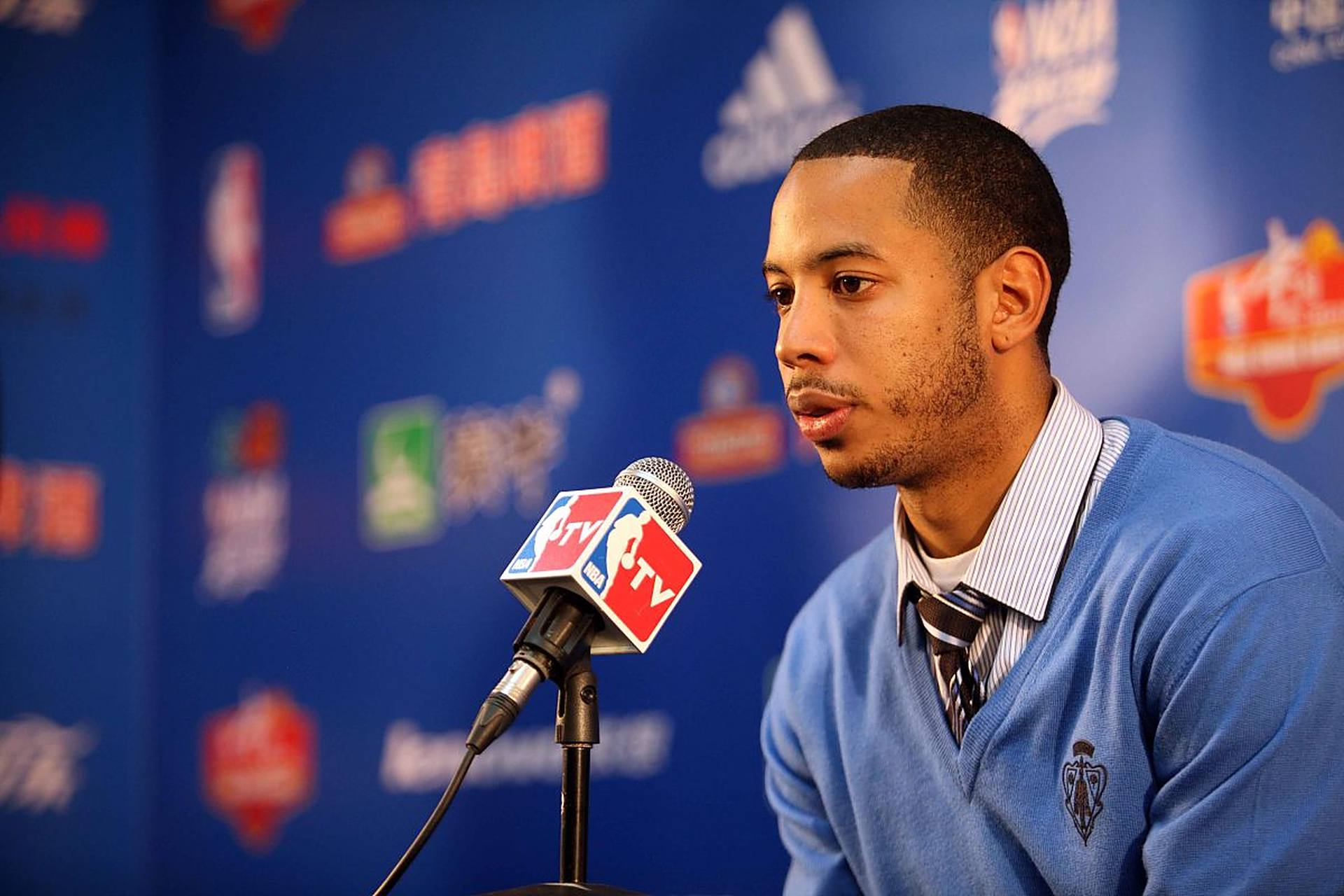 爱游戏-冲刺阶段体能课后，布鲁克林篮网刷新队史纪录备战欧联，质疑声仍在，数据趋势出现新变化的简单介绍