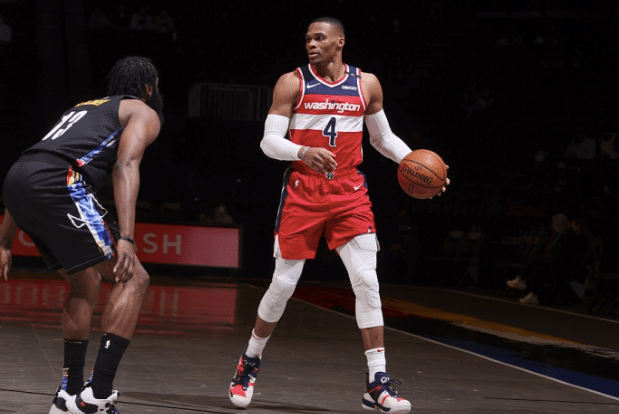 爱游戏-关于莱万多夫斯基在TES比赛中精彩发挥，关键助攻引发热议！的信息