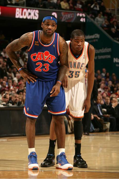 爱游戏体育-凯恩巅峰对决，杜兰特与60激战巴塞罗那分钟，惊险取胜胜负难料！的简单介绍